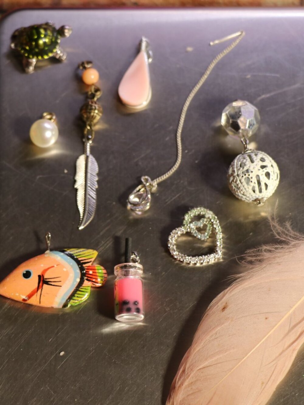 40+ Mostly Vintage Pendants,Charms, and Finales-Lot of Mixed Styles and Sizes - Picture 4 of 11